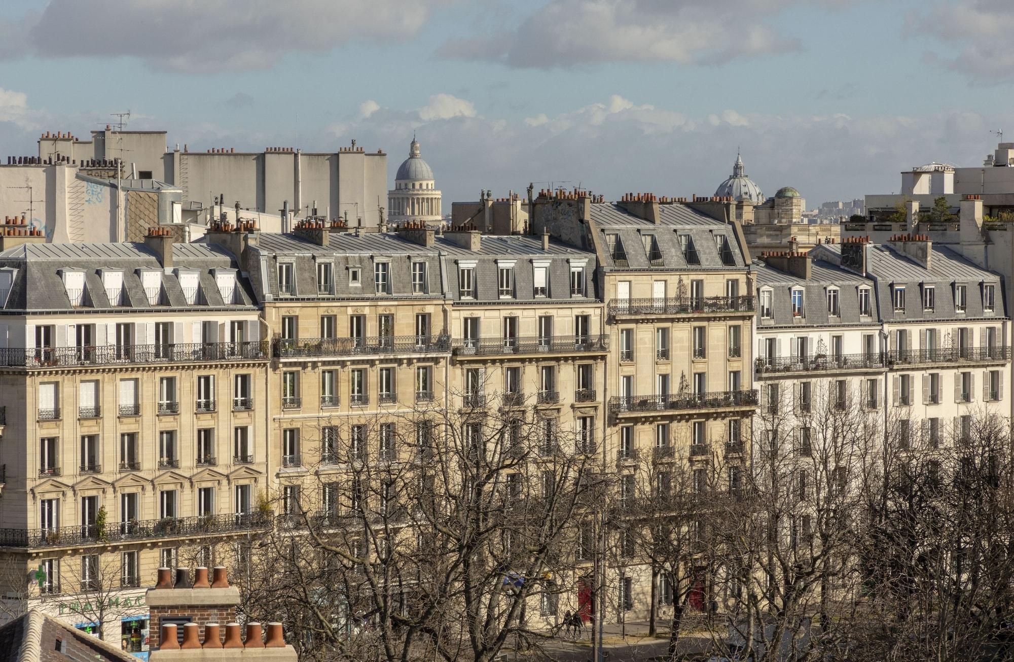 Du Lion 2* Parigi